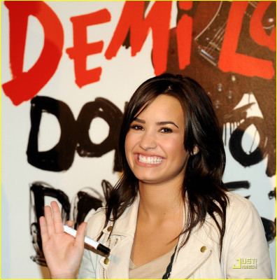 Demi Lovato pic #149303