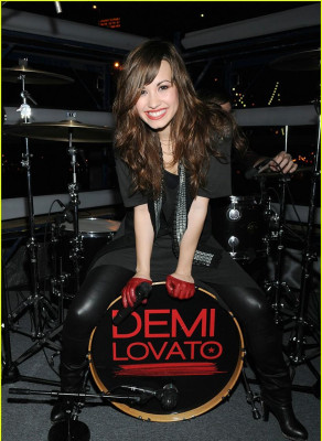 Demi Lovato pic #328243
