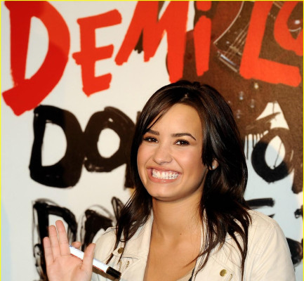 Demi Lovato pic #332461