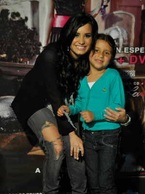 Demi Lovato pic #339577