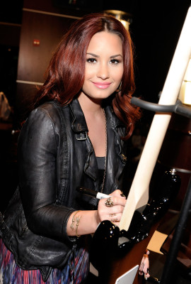 Demi Lovato pic #445847