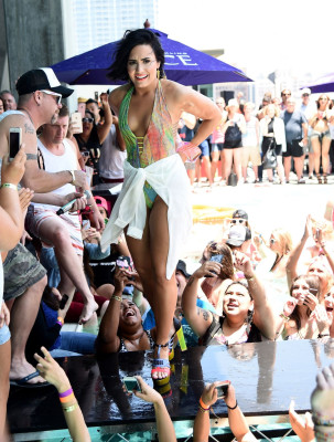 Demi Lovato pic #784164