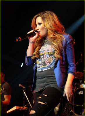 Demi Lovato pic #480044