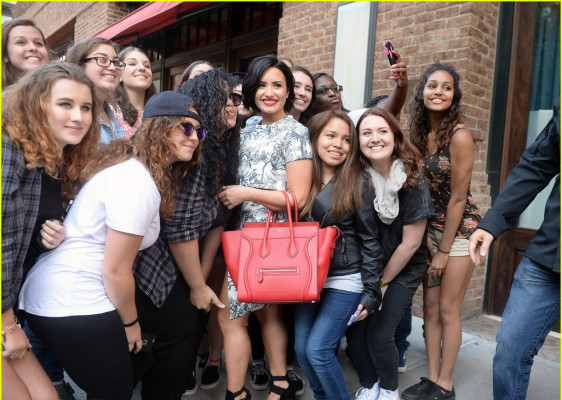 Demi Lovato pic #789040