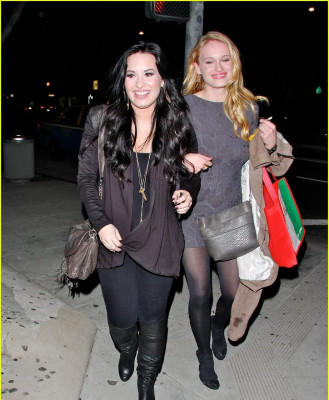 Demi Lovato pic #354023