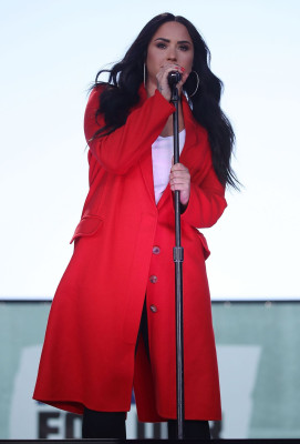 Demi Lovato pic #1023916