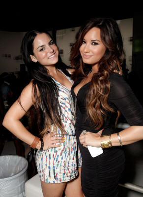 Demi Lovato pic #394609