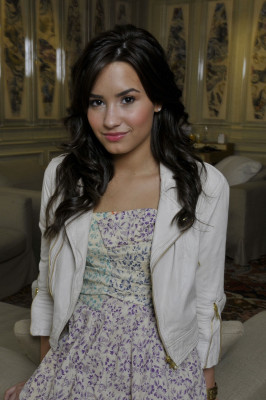 Demi Lovato pic #237642