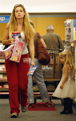 Denise Richards pic #257370