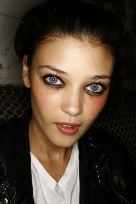 Diana Moldovan pic #184930