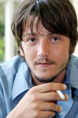 Diego Luna pic #903476