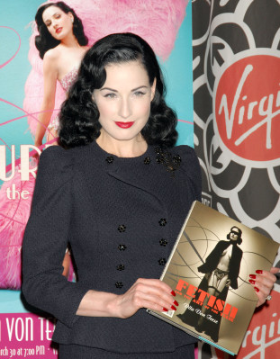 Dita Von Teese pic #166729