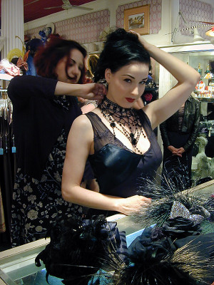 Dita Von Teese pic #16059