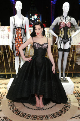 Dita Von Teese pic #831664