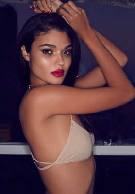 Daniela Braga pic #823034