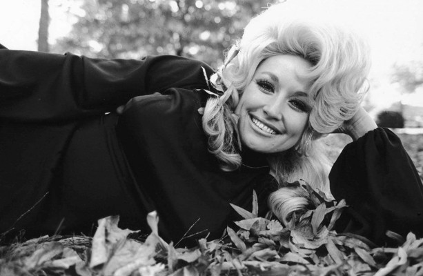 photo 5 in Dolly Parton gallery [id1316660] 2022-12-06 00:00:00