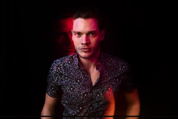 Dominic Sherwood pic #951487