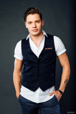 photo 11 in Dominic Sherwood gallery [id955230] 2017-08-09 00:00:00