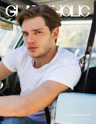 Dominic Sherwood pic #915476