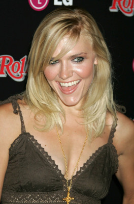 Dominique Swain pic #680828