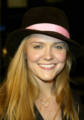 Dominique Swain pic #843396