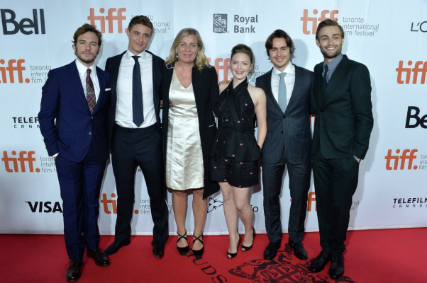 Douglas Booth pic #729769