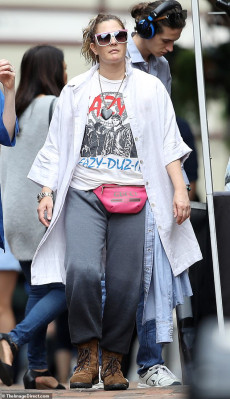 Drew Barrymore pic #1122096