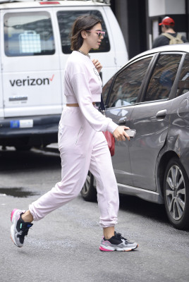 Dua Lipa pic #1050326