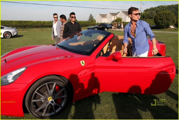 Ed Westwick pic #542702