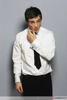 photo 16 in Ed Westwick gallery [id178085] 2009-09-04 00:00:00