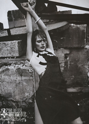photo 11 in Edita Vilkeviciute gallery [id284139] 2010-09-07 00:00:00