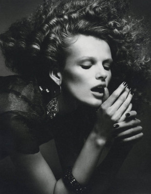 photo 4 in Edita Vilkeviciute gallery [id304482] 2010-11-17 00:00:00