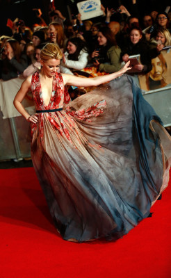Elizabeth Banks pic #741465