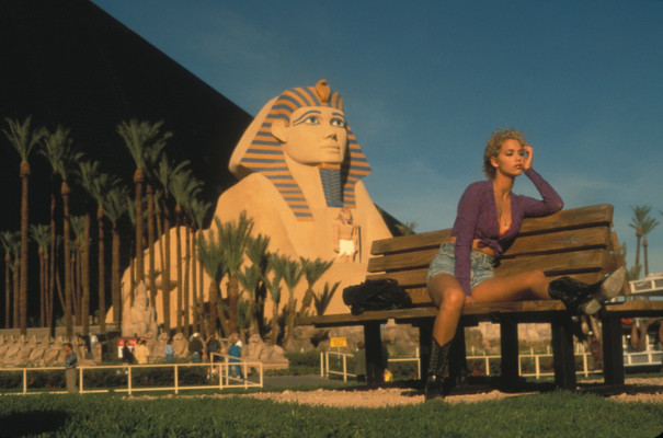 Elizabeth Berkley pic #1132433