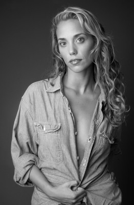 Elizabeth Berkley pic #1139462