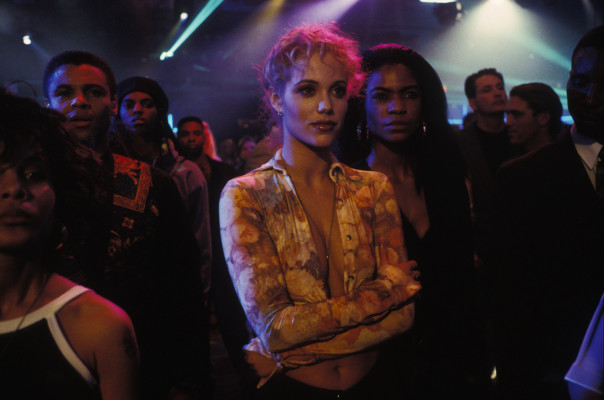 Elizabeth Berkley pic #1134595