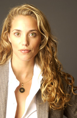 Elizabeth Berkley pic #1140308