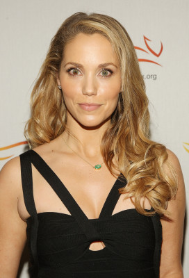 Elizabeth Berkley pic #225197