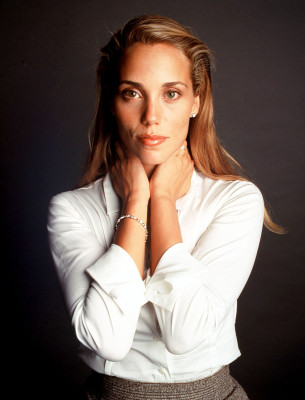 Elizabeth Berkley pic #205479
