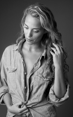 Elizabeth Berkley pic #1139460