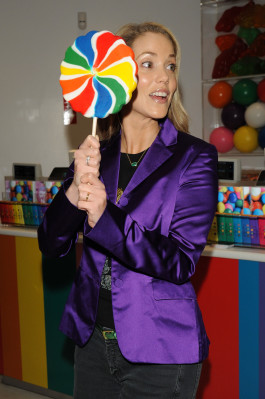 Elizabeth Berkley pic #225193