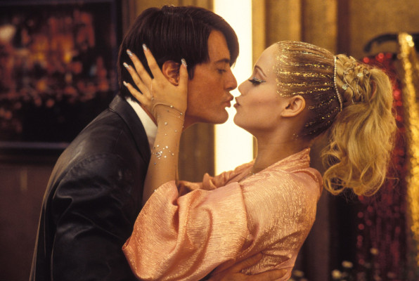 Elizabeth Berkley pic #1133023