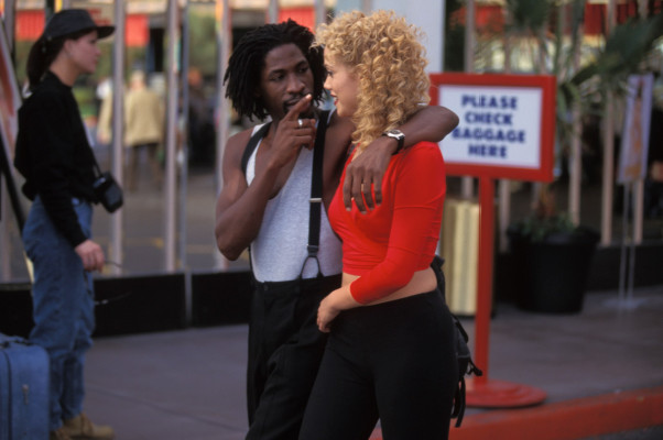 Elizabeth Berkley pic #1131426