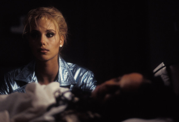 Elizabeth Berkley pic #1135007