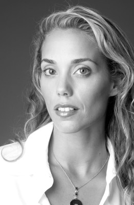 Elizabeth Berkley pic #1139454