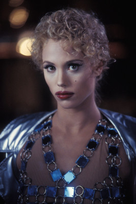 Elizabeth Berkley pic #1130504