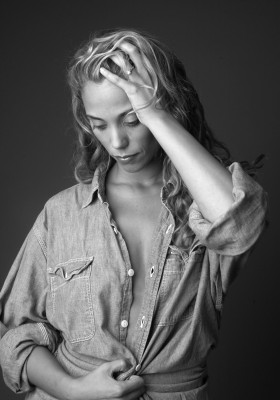 Elizabeth Berkley pic #1139463