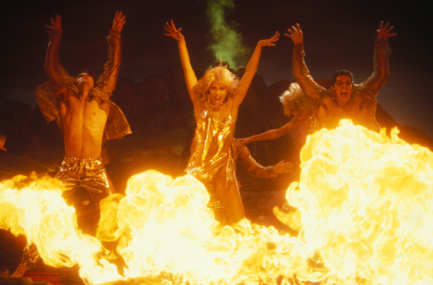 Elizabeth Berkley pic #1130489