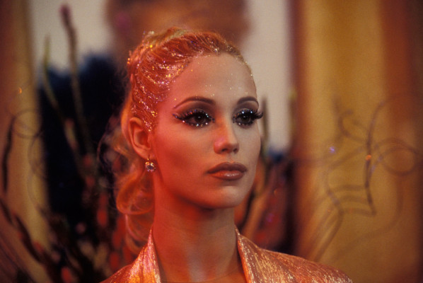Elizabeth Berkley pic #1133043