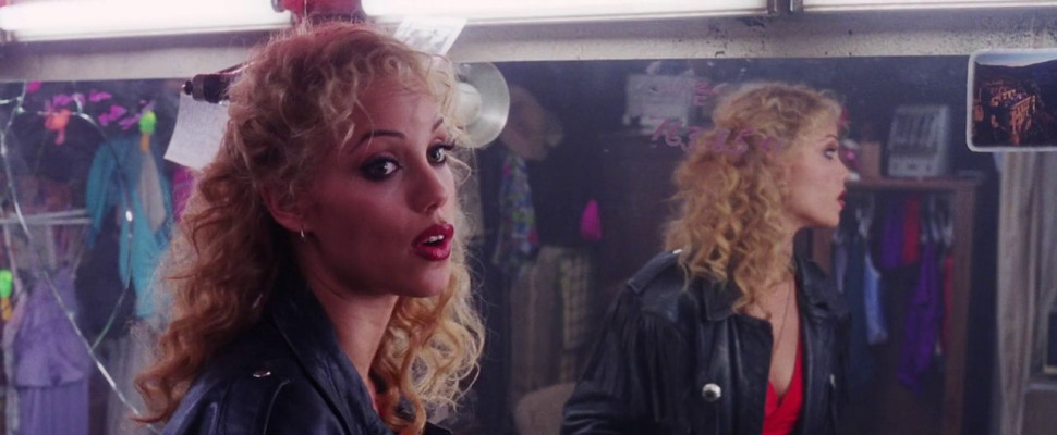 Elizabeth Berkley pic #296265